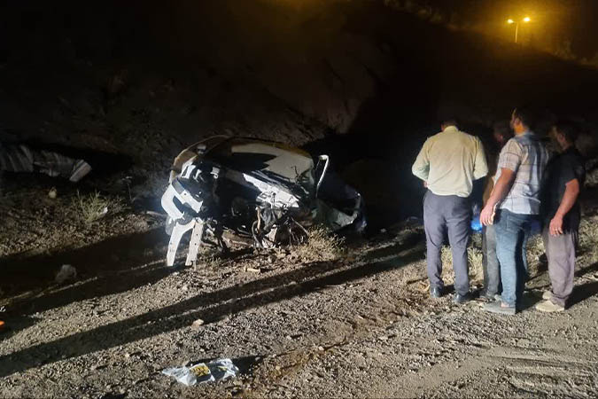 سقوط خودرو پژو پارس در جاده قمصر 2 کشته و 4 مصدوم بر جای گذاشت