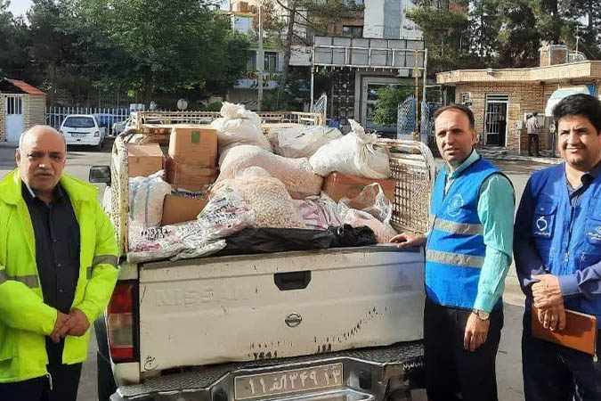 700 کیلوگرم مواد غذایی فاسد، آجیل و خشکبار در کاشان کشف و معدوم شد