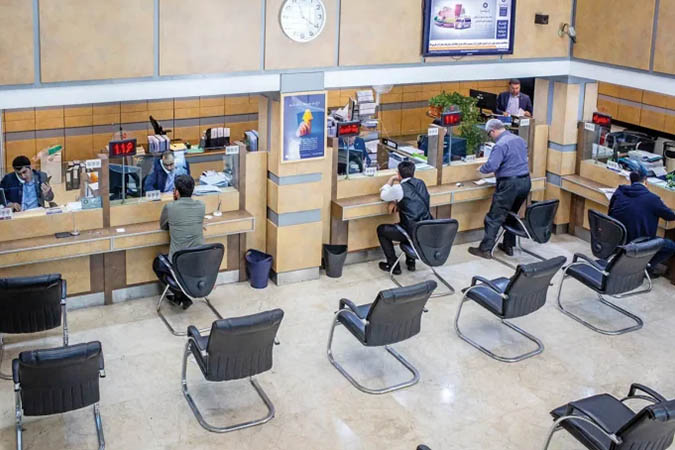 ادارات کاشان و آران‌وبیدگل تعطیل نیست/اعلام وضعیت فعالیت ادارات هر 2 شهرستان