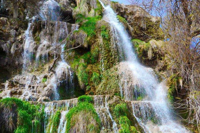 آبشار زیبای نیاسر کاشان ثبت ملی شد
