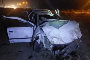 یک فوتی و 3 مصدوم بر اثر واژگونی خودروی سمند در جاده قمصر کاشان/سرعت بالا و واژگونی خودرو ، راننده سمند را به کام مرگ کشید