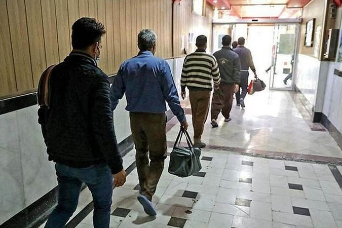 هدیه سالگرد ازدواج زوج کاشانی چراغ آزادی 8 زندانی شد