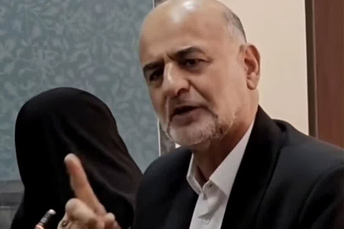 وجدان کاشان از این حرف‌ها زخمی شد..واکنش تند افکار عمومی به سخنان هاشمی طاهری عضو شورای شهر کاشان درباره سگ‌های ولگرد