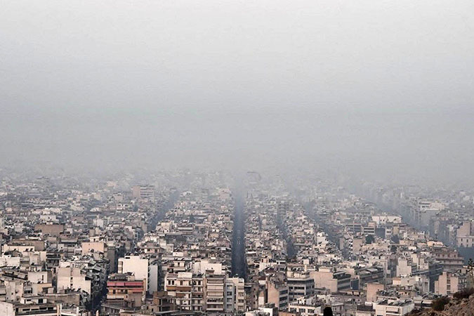 شدت آلودگی هوای کاشان از بام شهر