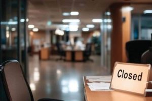 ادارات، بانک‌ها و دانشگاه‌های کاشان و آران و بیدگل چهارشنبه 5 آذر تعطیل شد