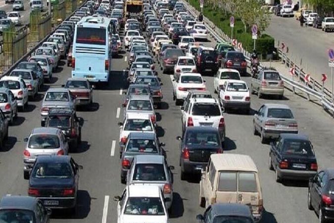 گره جدید ترافیکی در ورودی کاشان؛ گلایه شهروندان کاشانی از ترافیک سنگین در پروژه جاده قدیم کاشان - آران و بیدگل