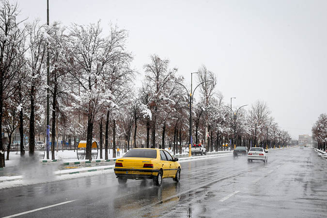 ورود سامانه بارشی جدید به کاشان/احتمال رگبار و تندباد در هفته جاری