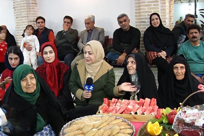 دورهمی ۱۴۰ نفره یک خانواد کاشانی در خانه «ننه خانمی» در فین کاشان