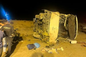 ‌گفتگو با مصدومان حادثه واژگونی اتوبوس اصفهان مشهد با 13 فوتی