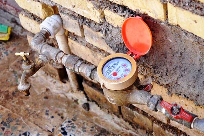 هشدار آبفا کاشان؛ آمادگی برای مقابله با یخ زدگی کنتور آب و تاسیسات 