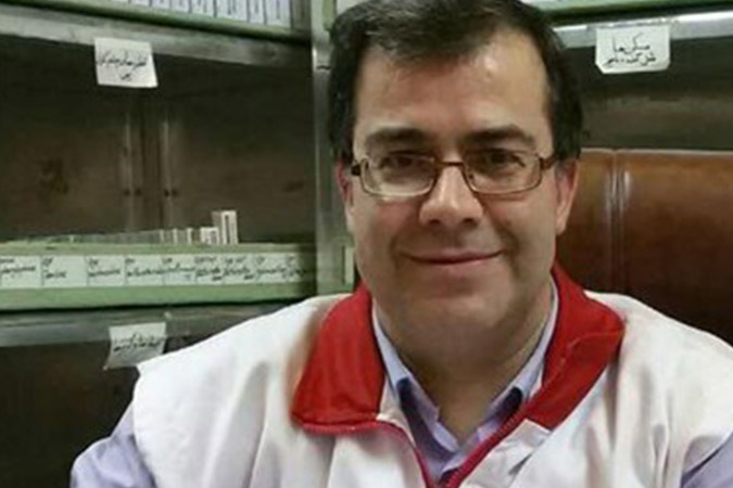 خانواده شهید مدافع سلامت؛ دکتر مجید فرهاد 3 زندانی غیر عمد را آزاد کردند