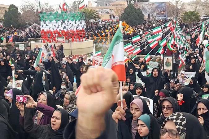 تصاویر هوایی از حضور مردم‌ کاشان در راهپیمایی 22 بهمن