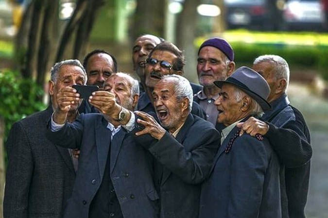 58 درصد جمعیت کاشان میانسال و سالمند هستند