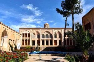 در سکوت خبری و تصمیم گیری در پشت درهای بسته: شهرداری کاشان خانه تاریخی آل یاسین را می فروشد