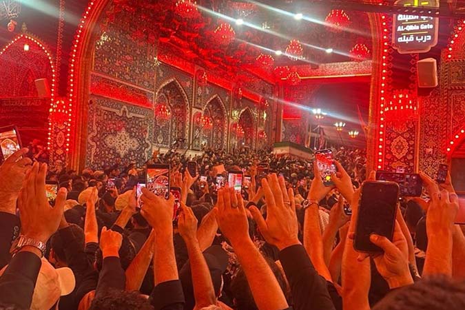 پیکر امام شهید به حرم حسین(ع) رسید