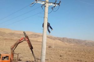سرقت نافرجام از شبکه برق در کاشان؛ سارق بر اثر برق‌گرفتگی جان باخت